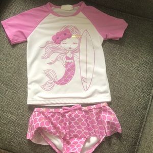 Crazy 8 swim rash guard two piece